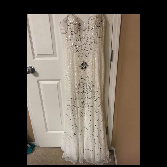 Formal Long Dress - Picture 1 of 4